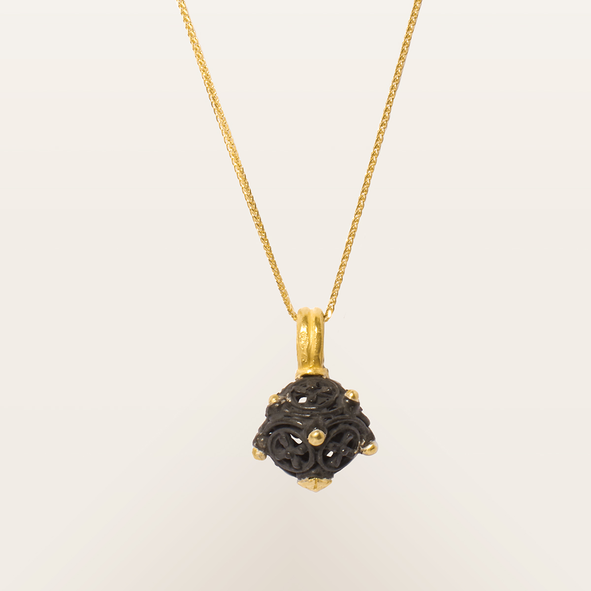 Professa Pendant