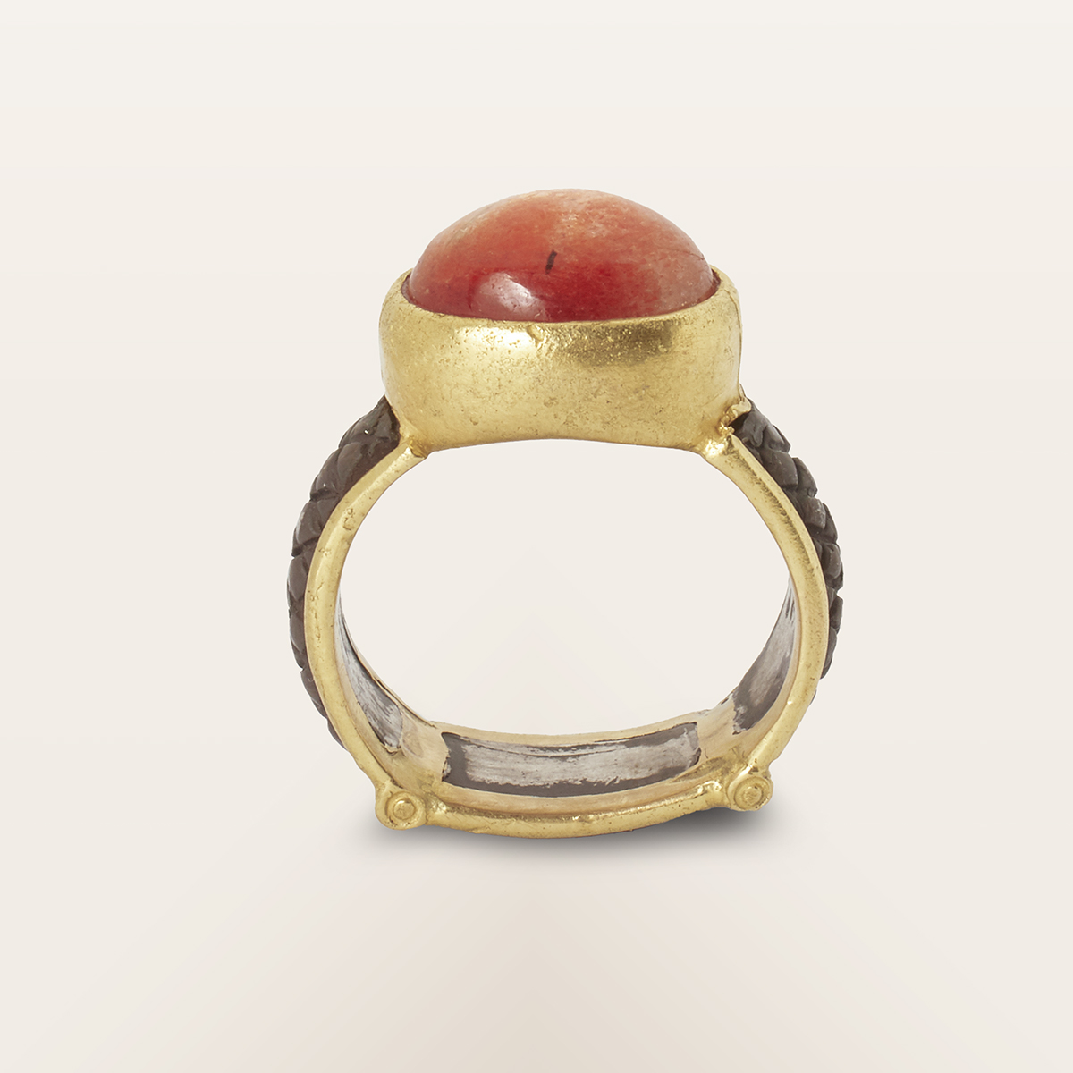 Anello con Oligoclasio - immagine 2